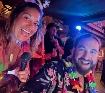 The Froggy Dog Restaurant & Pub, 21+ Karaoke